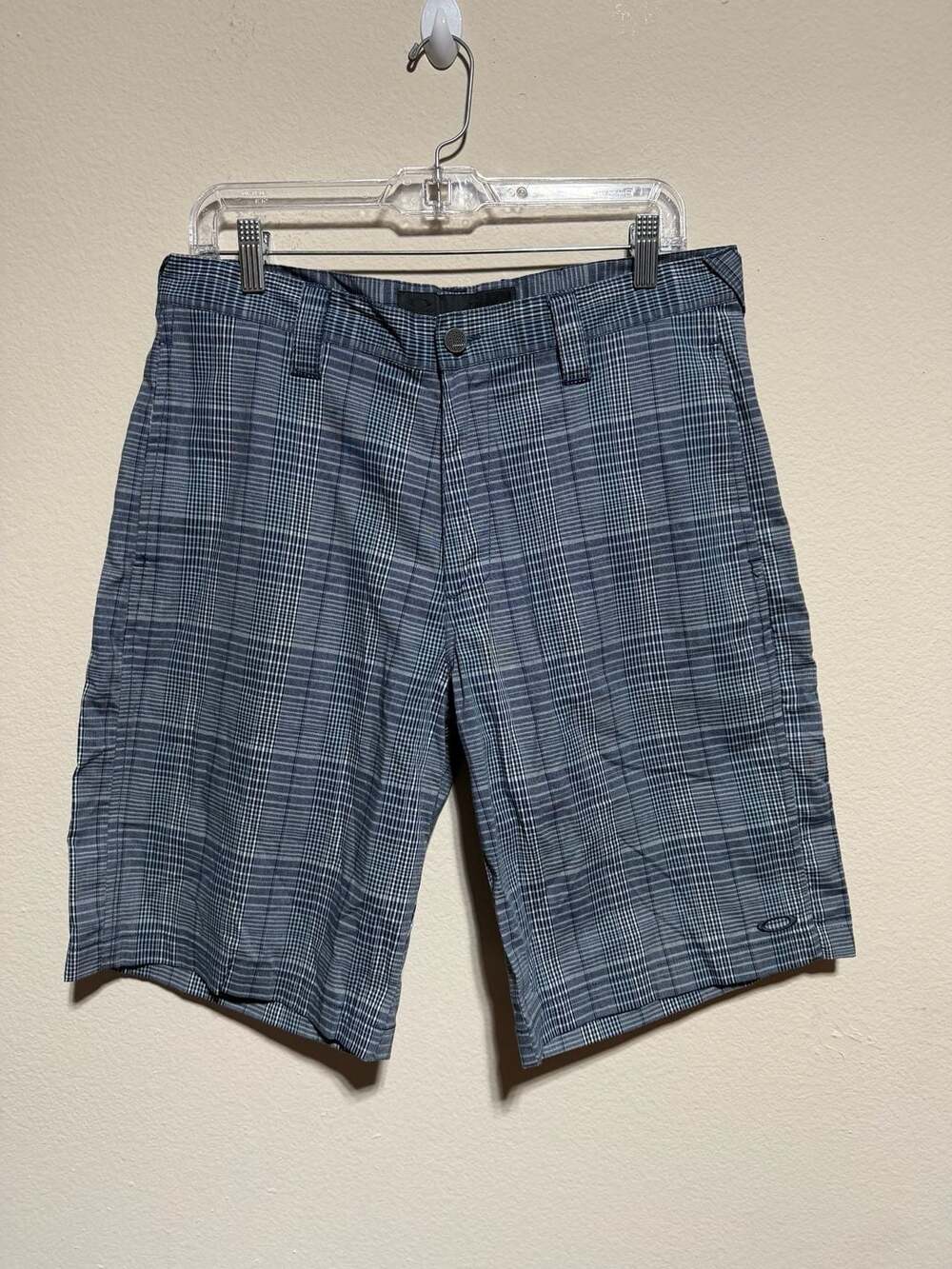 Oakley Blue Plaid Golf Chino Shorts